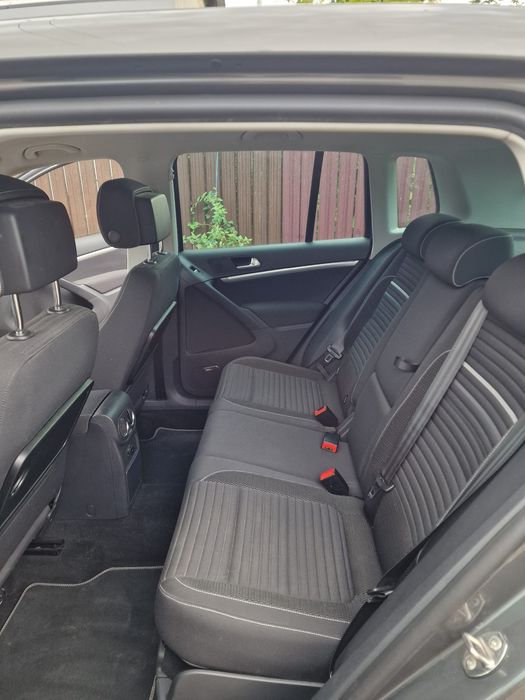 Vând Volskwagen Tiguan