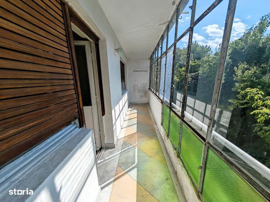 3 cam. deco., central, et. I – lângă Catedrala Inaltarea Domnului