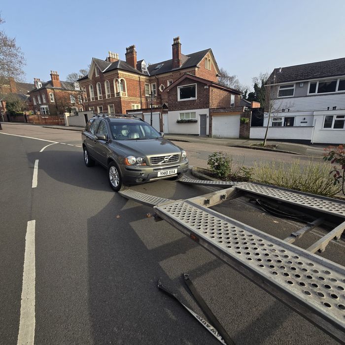 Dezmembrez Volvo XC90 D5 aut 7 locuri 2010