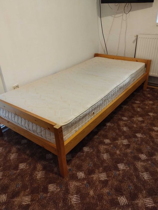 Pat lemn cu saltea o persoană 2 bucăți