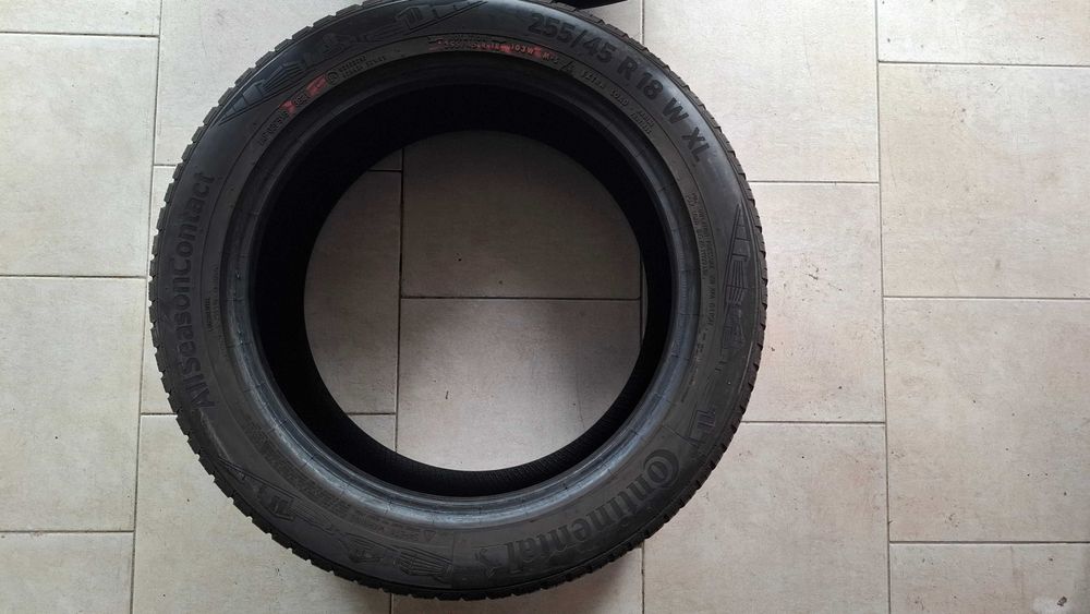 2бр. Всесезонни гуми Continental 255/45/18