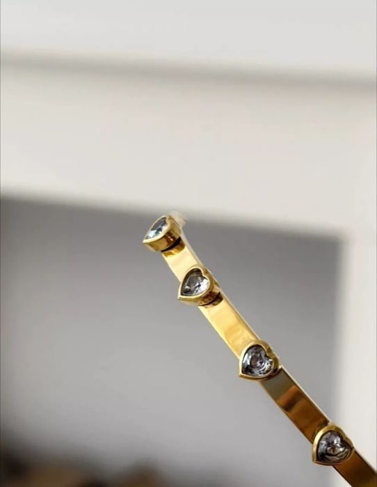 Браслет с сердечками