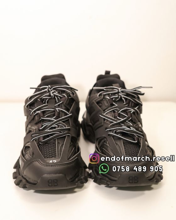 Balenciaga Track Black