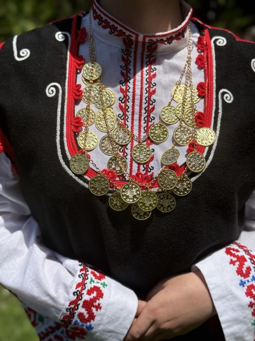Пендари за народни носии