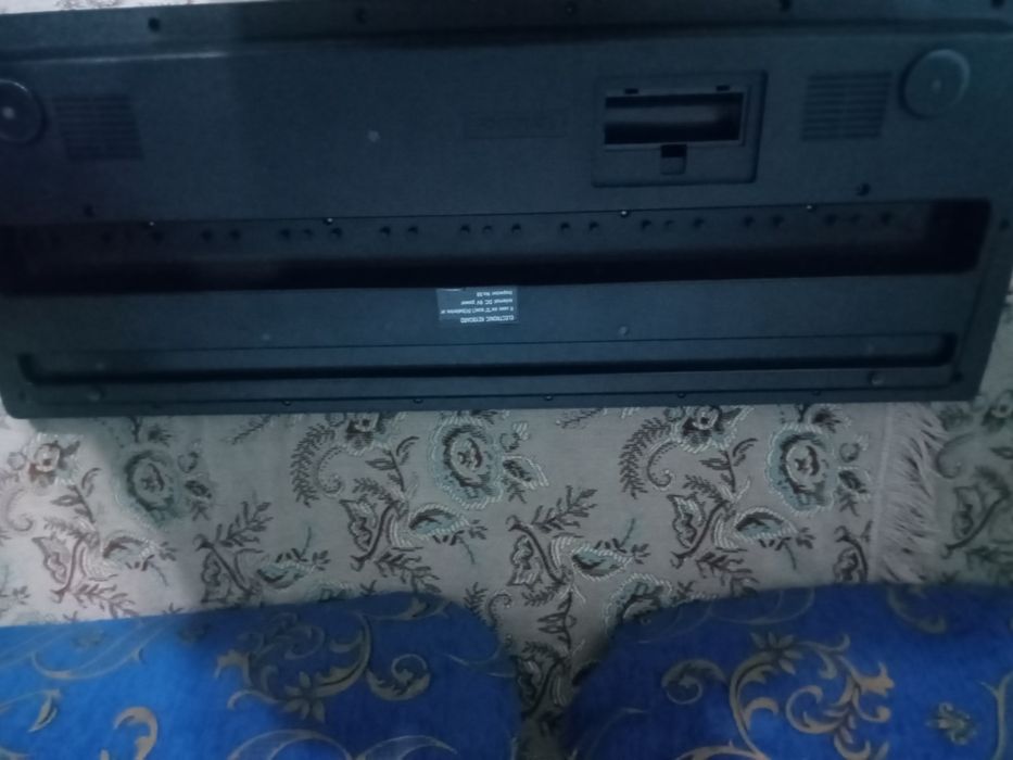 Синтезатор в хорошем состоянии