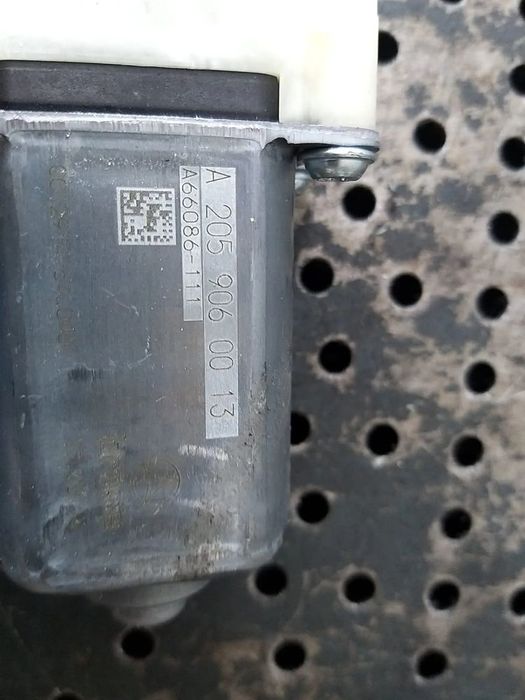 Motoras macara stanga fata mercedes c class w205 a0997202300