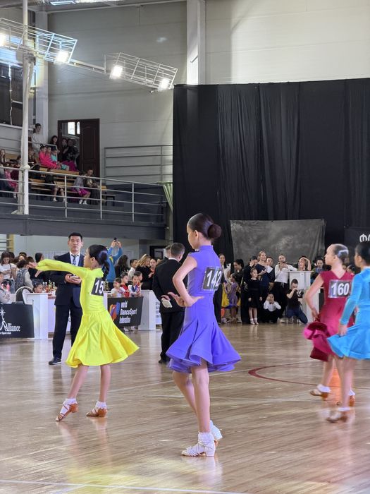 платье для бальных танцев