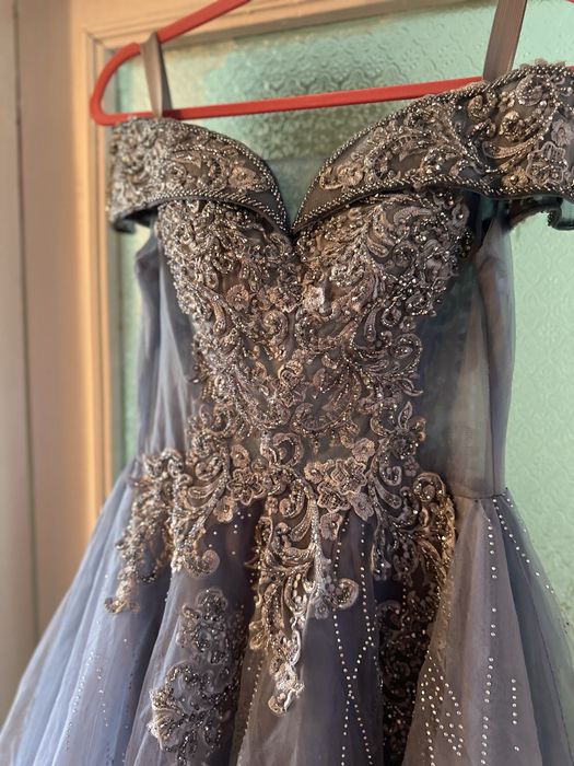 Платье бальное