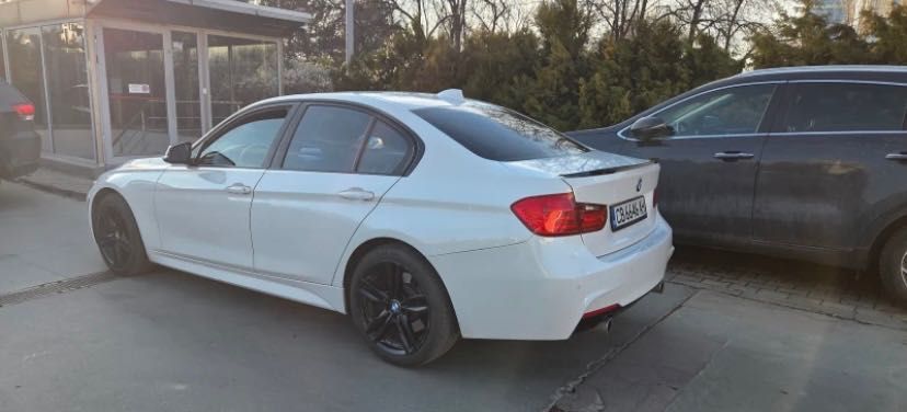 Продавам BMW 335 XI M packet