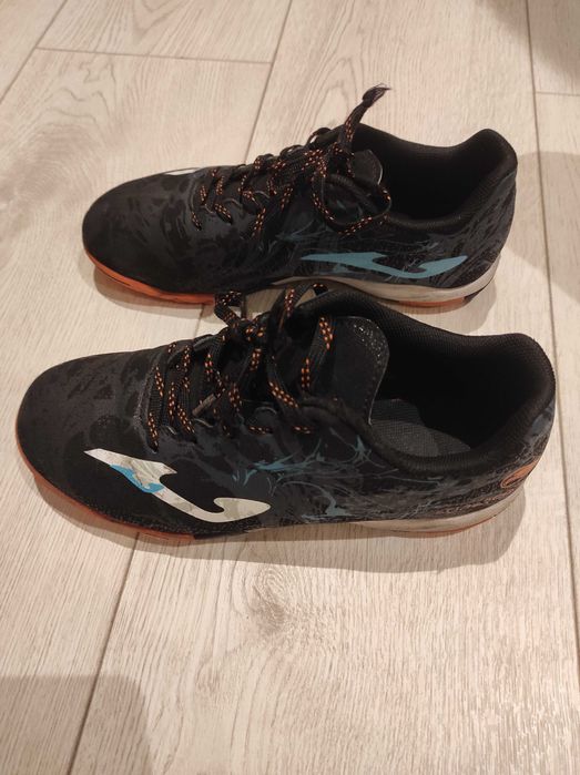 Обувки 34 и 35 номер