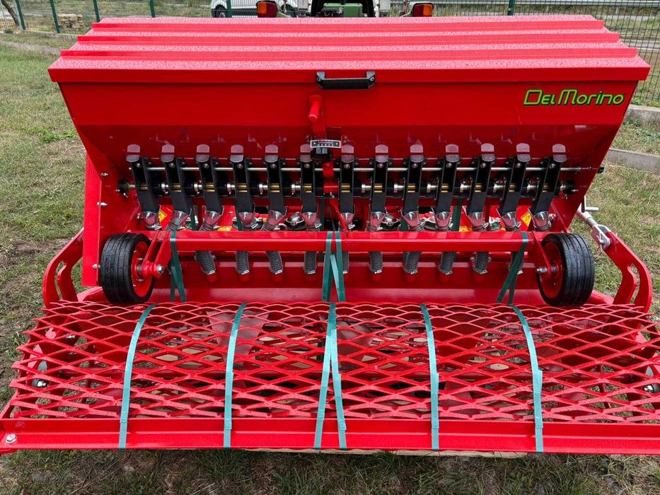 Комбинирана сеялка за семена зърно райграс DEL MORINO PROFESSIONAL 150
