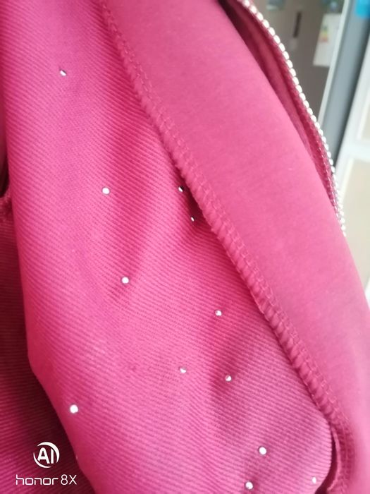 Женская спортивный костюм.