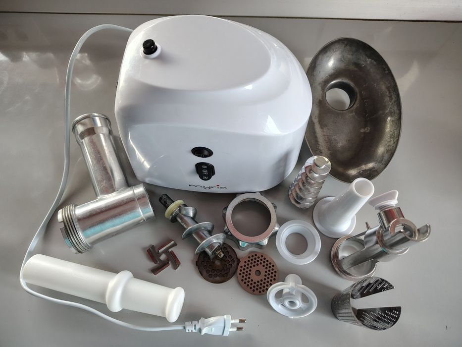 Masina de tocat carne MYRIA, 1200W, accesoriu carnat