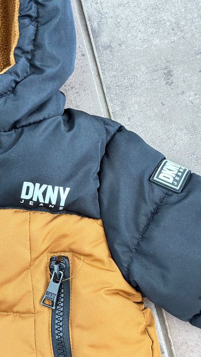 DKNY бебешко яке