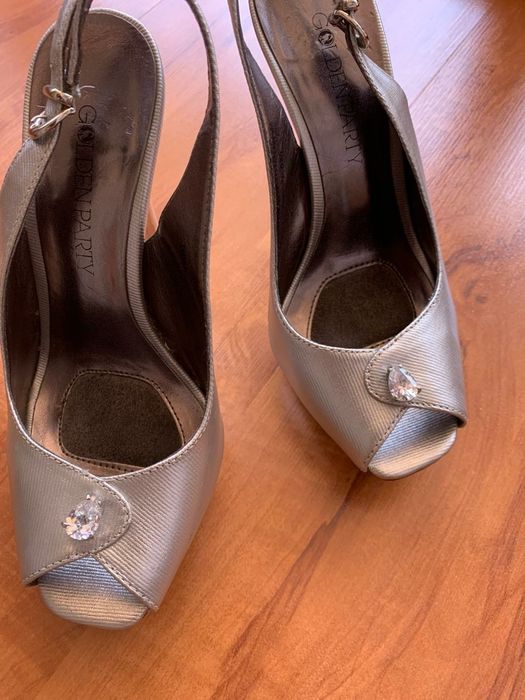Продам босоножки 33-34 р