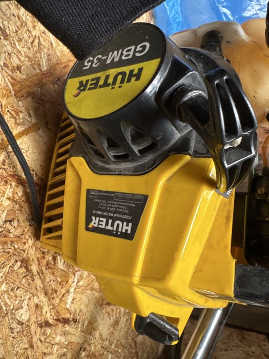 Лодочный матор бензиновый