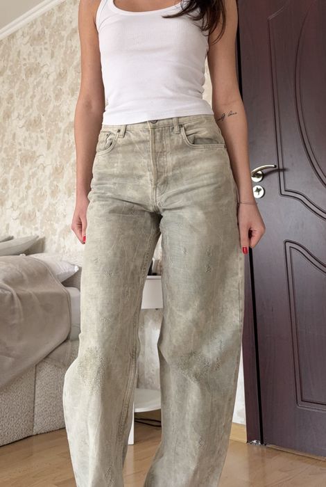 Дънки с интересна шарка