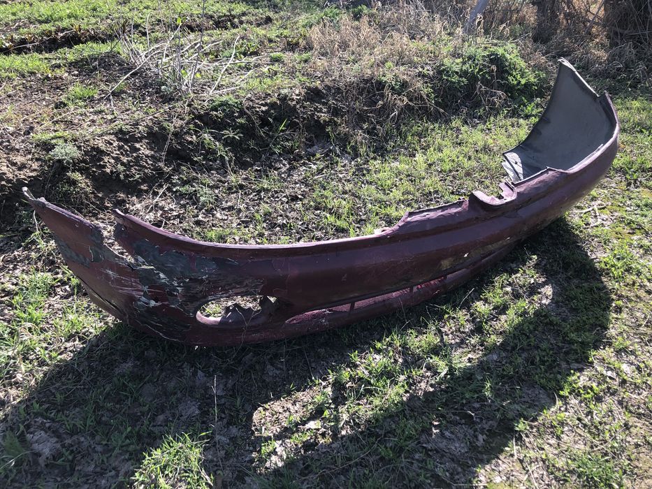 Передний бампер на Galant