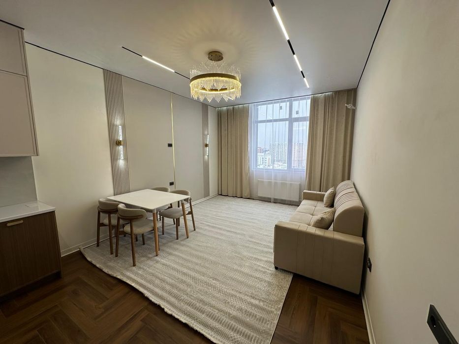 Продаётся  3-х комнатная квартира