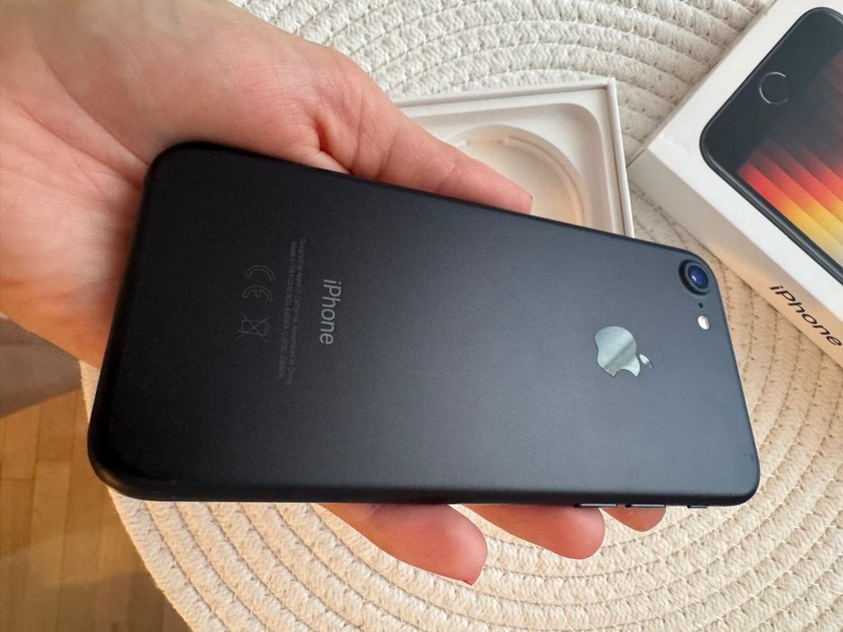 APPLE IPhone SE 2022