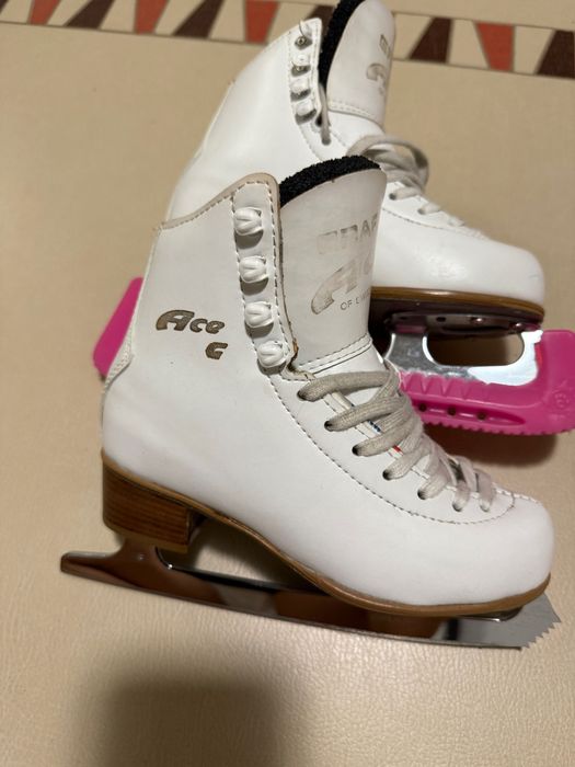 Продавам флагови кънки Graf Ace - Отлично състояние, размери 29-30