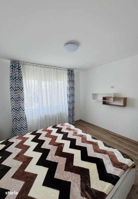 Inchiriez apartament 2 camere.