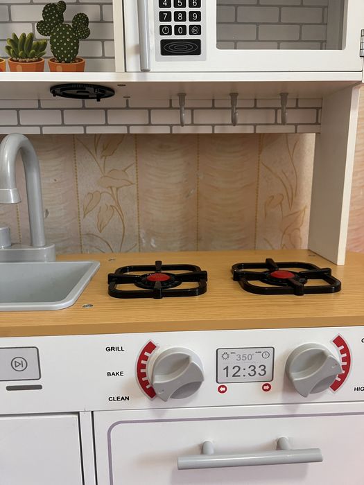 Продам детскую кухню