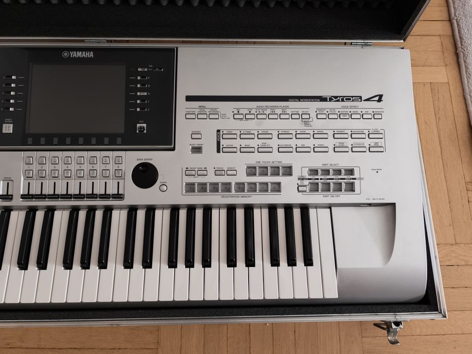Yamaha Tyros 4,memorie RAM(1 GB)