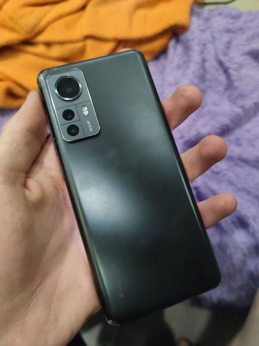 Продам xiaomi 12