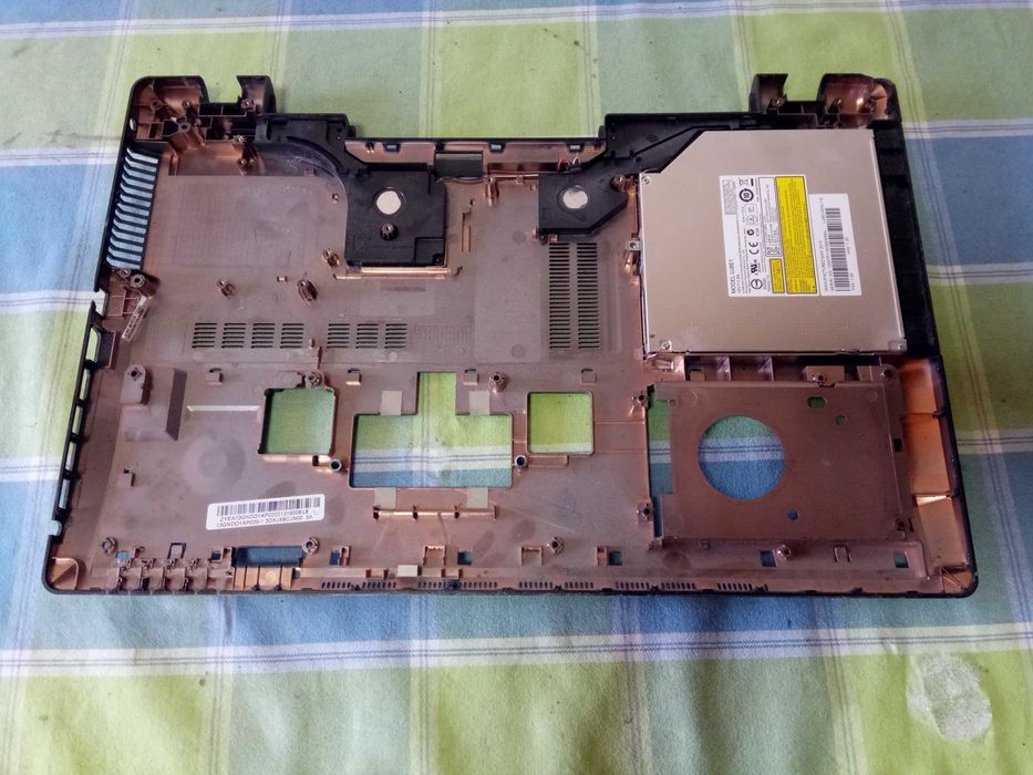 Elemente Asus F75A X75A X75VD R704V R704VD