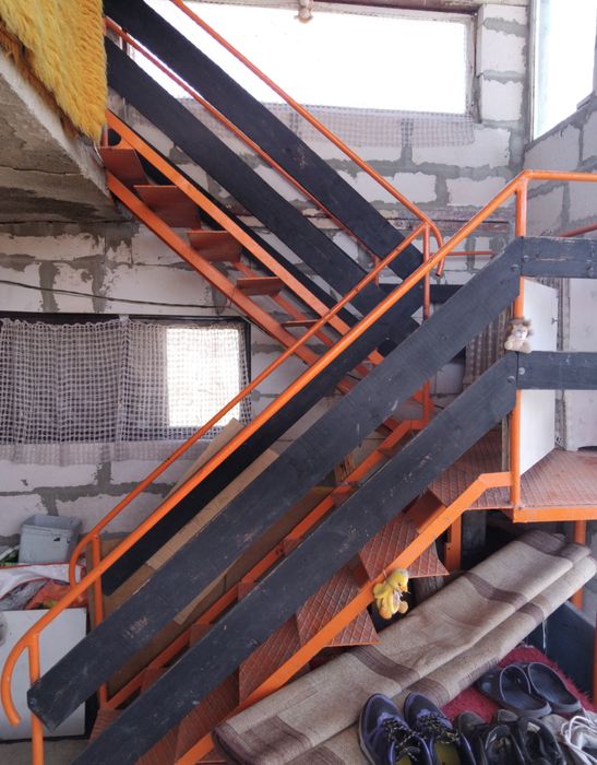 Продава къща в гр.Дупница