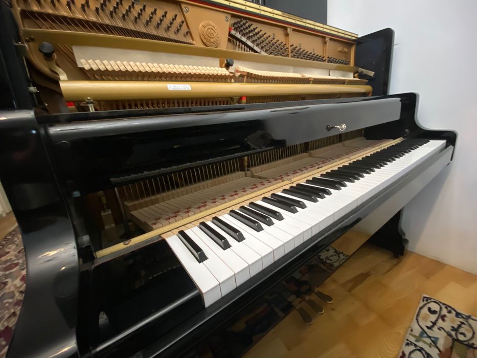 Kawai KG-1C -Pian /pianina