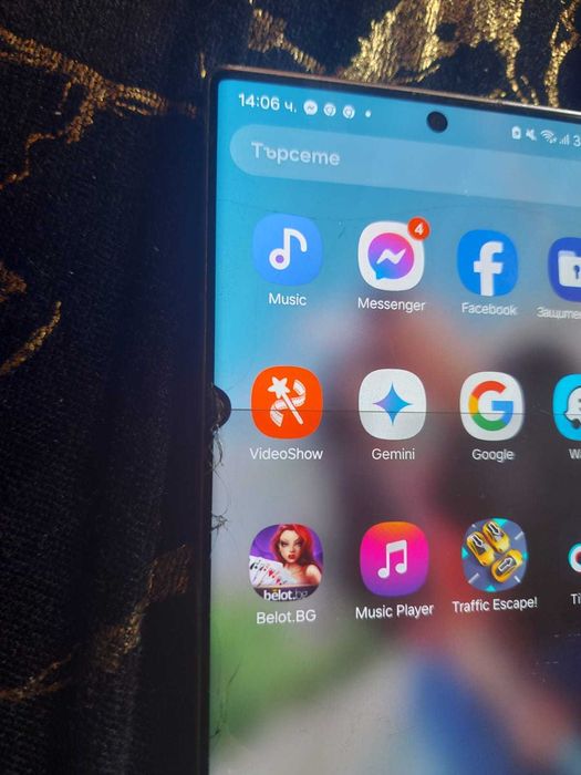 Продавам samsung galaxy s22 ultra 5g 256 GB