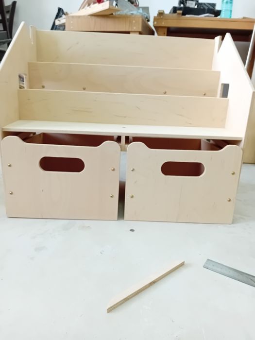 Органайзер за книжки и играчки