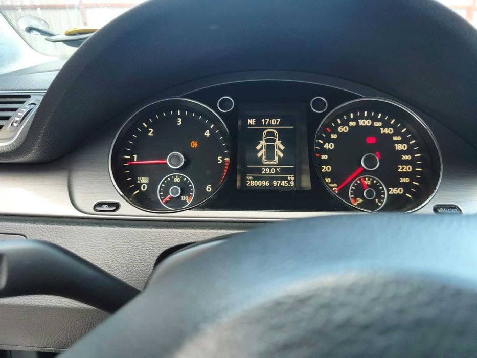 VOLKSWAGEN Passat 2011 — imagine 12