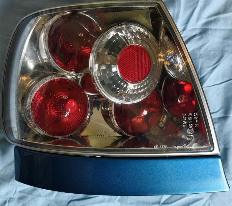 Кристален стоп Audi A4 B5 - ляв