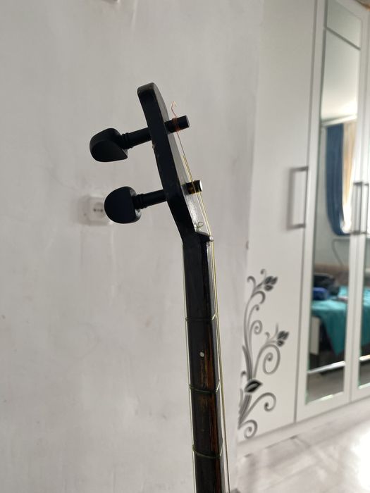 Домбыра сатылады