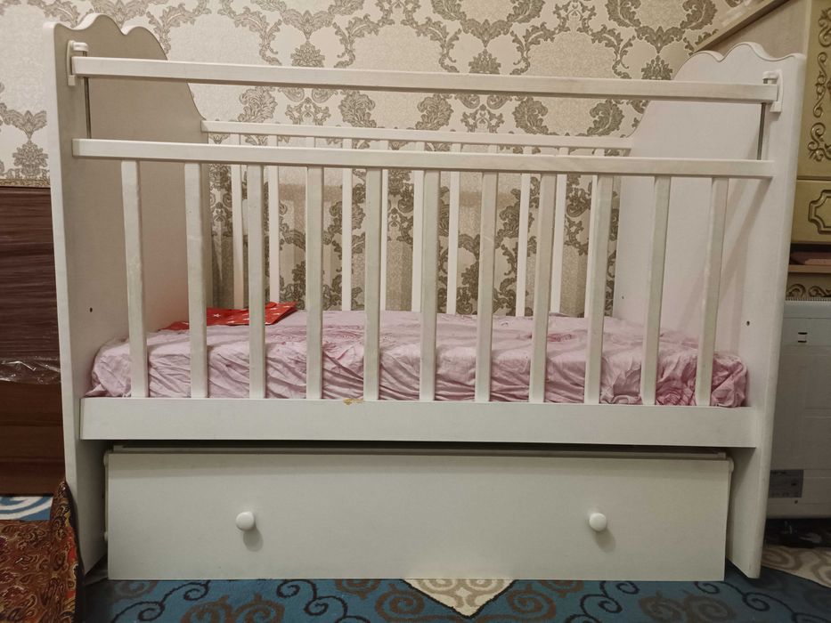 Детская кроватька