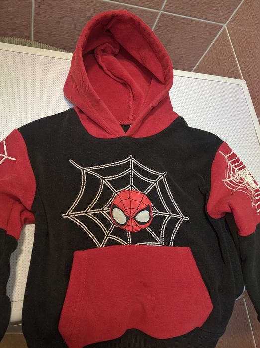 Детская толстовка, ветровка.