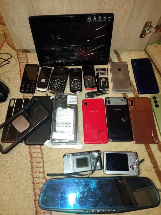 Telefoane defecte pentru piese  și funcționale 9 din 10