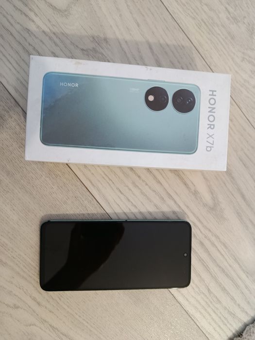 Продаю смартфон в