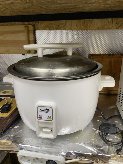 Продам оборудование для кафе ресторан(суши,пицца)