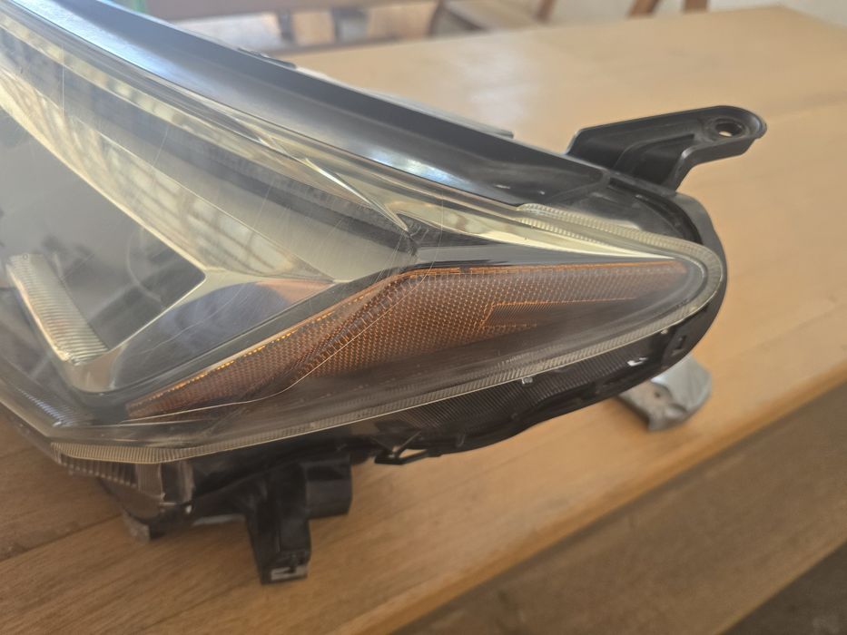 LED Фарове тойота Rav 4