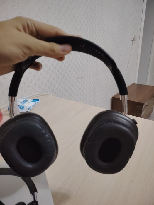 Наушники bluetooth 1000 тг