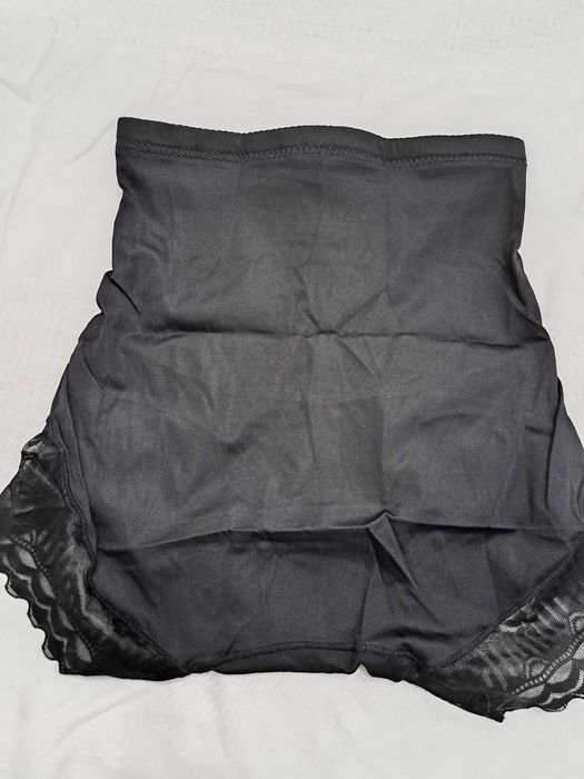 Стягащо оформящо бельо