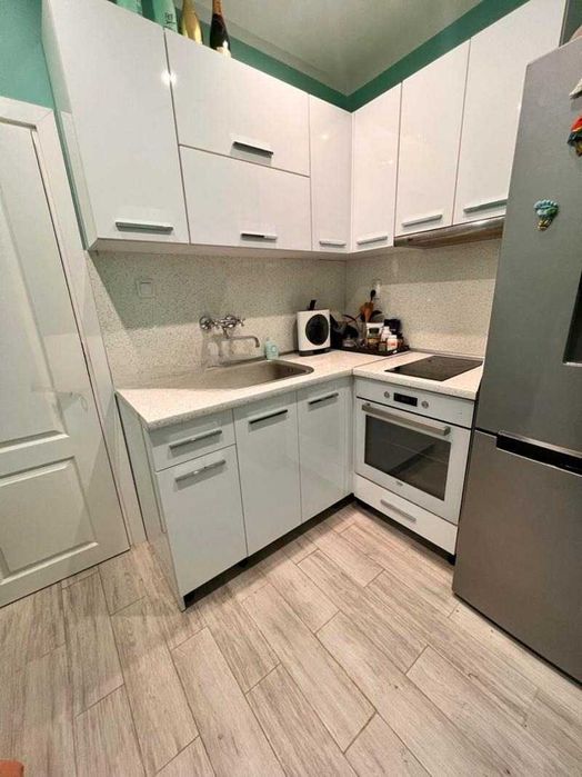 Продава се Двустаен апартамент в София, Захарна фабрика - 60 кв.м за 2009 €/кв.м - Снимка #3