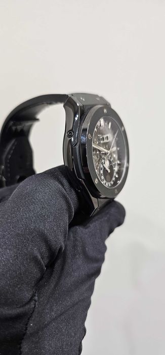 Часы Hublot Aerofusion MOONPHASE BLACK MAGIC