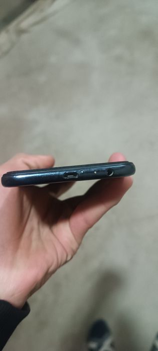 Samsung galaxy J4+ sotiladi