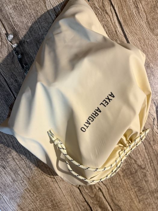 Adidasi Axel Arigato