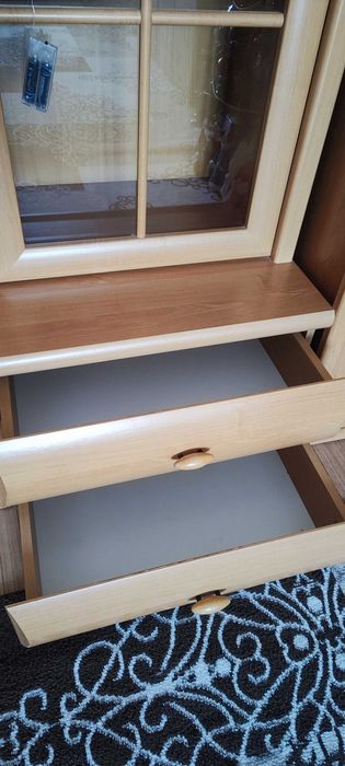 Продам витражные шкаф